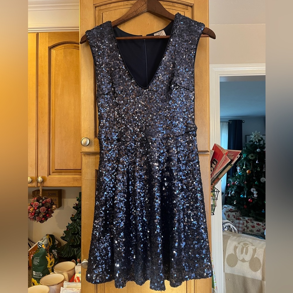 Forever 21 Navy Sequin Sparkle V-neck Mini Dress